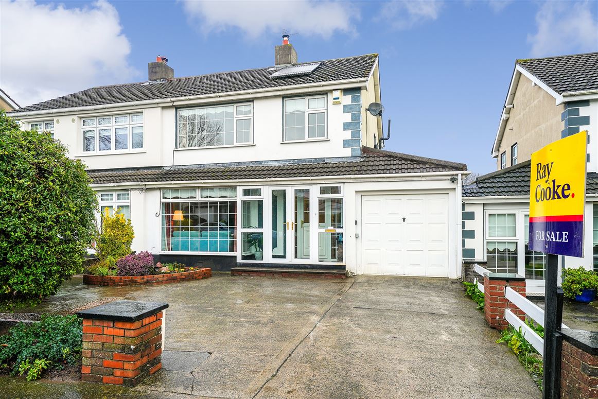 119 Glenvara Park, Knocklyon, Dublin 16.