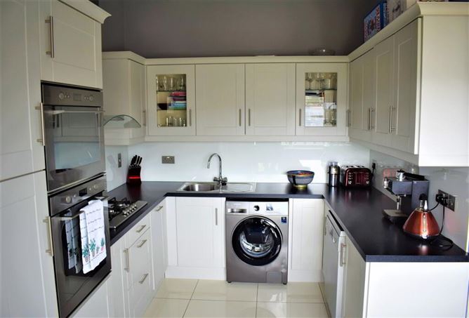 20 Newtown Square, Main Street, Blessington, Wicklow