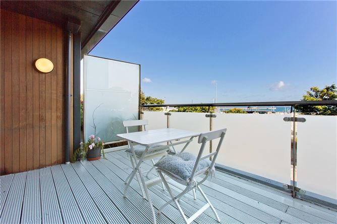 108 Harbour View, Crofton Road, Dun Laoghaire, Co. Dublin