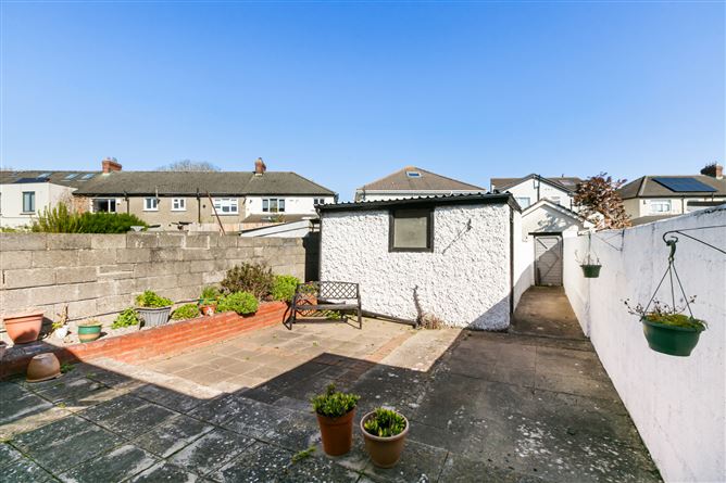 112 Whitehall Road West, Perrystown, Dublin 12
