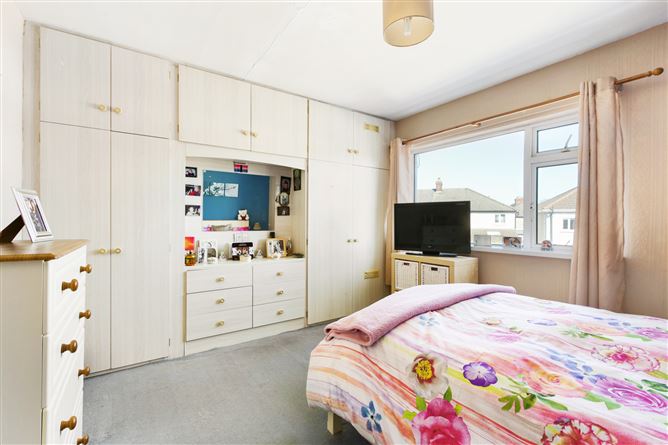 112 Whitehall Road West, Perrystown, Dublin 12