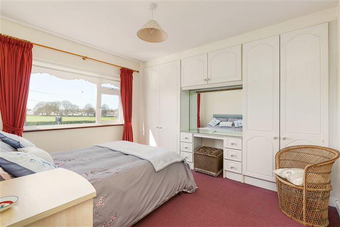 112 Whitehall Road West, Perrystown, Dublin 12