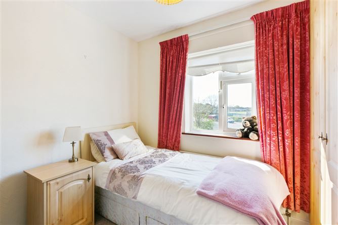 112 Whitehall Road West, Perrystown, Dublin 12