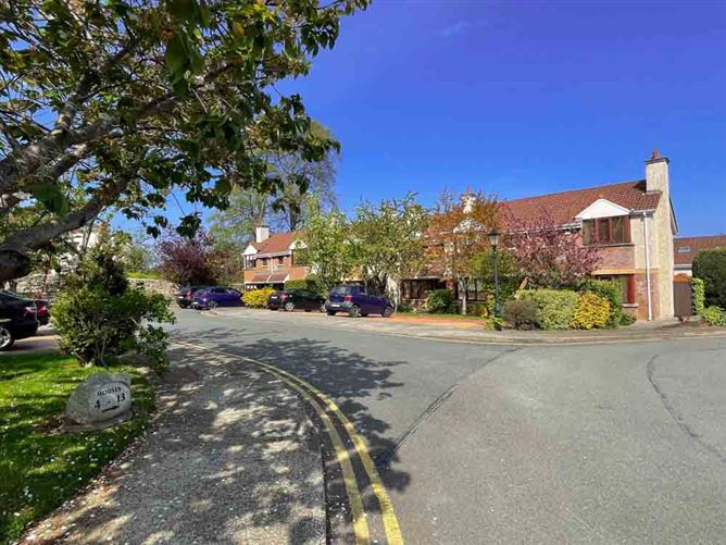 10 Rathmichael Park, Shankill, Dublin