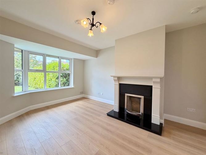 6 Woodbrook Manor, Monavalley, Tralee, Co. Kerry