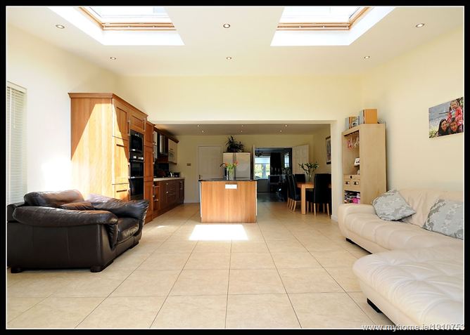26 WOODLAWN PARK, Santry, Dublin 9
