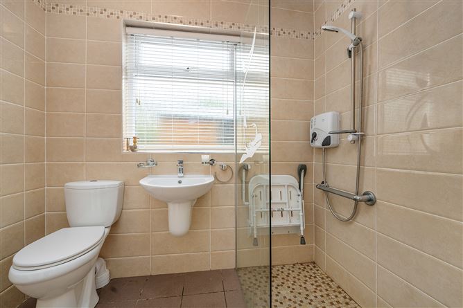 12 Collins Drive, Finglas, Dublin 11