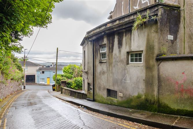 17 Charlemont Terrace , Wellington Road, St Lukes, Cork