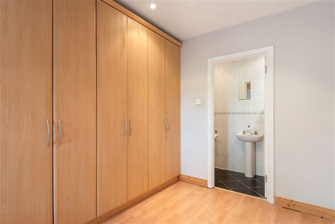 20 Moyville, Rathfarnham,   Dublin 16