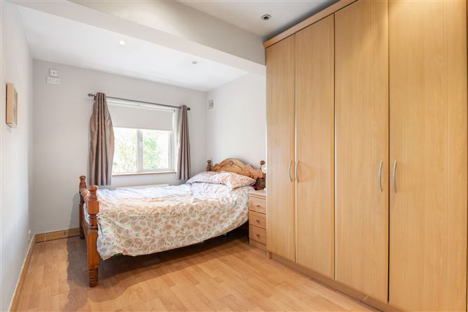 20 Moyville, Rathfarnham,   Dublin 16
