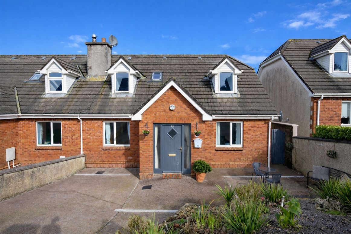 26 Barr An Bhaile, Passage West, Cork