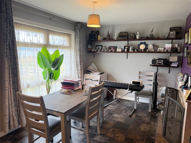Ref 1242 - Cromane Lower, Killorglin, Cromane, Kerry