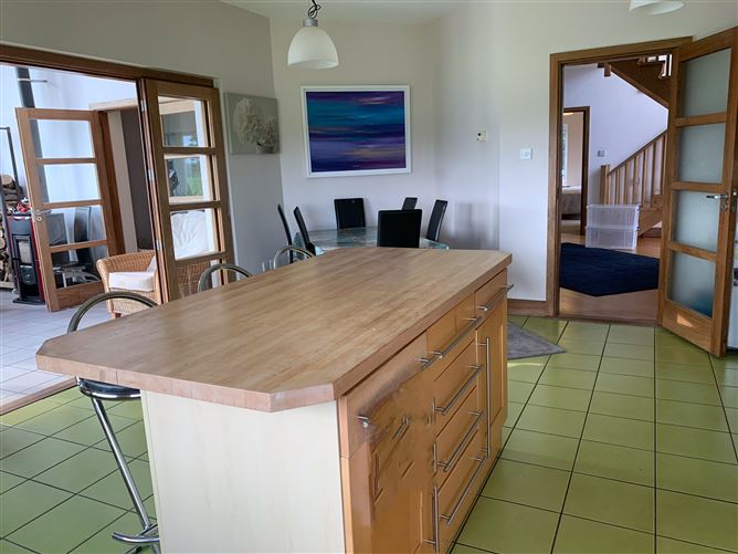 Sonny's, Ballinahoun, Kilmuckridge, Co. Wexford