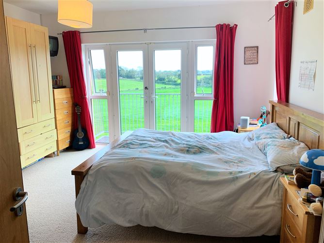 Sonny's, Ballinahoun, Kilmuckridge, Co. Wexford