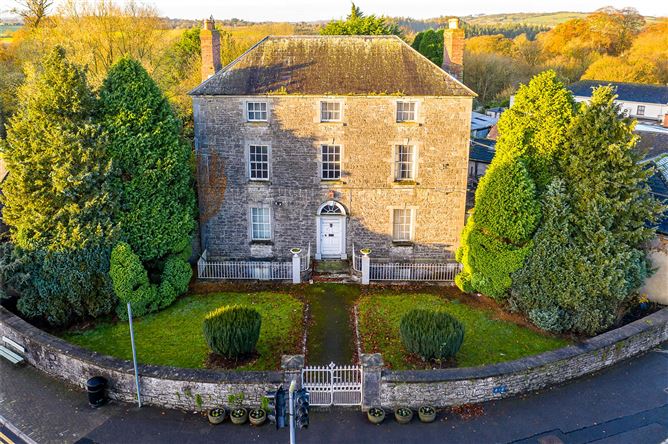 Regina House, The Square, Slane, Co. Meath