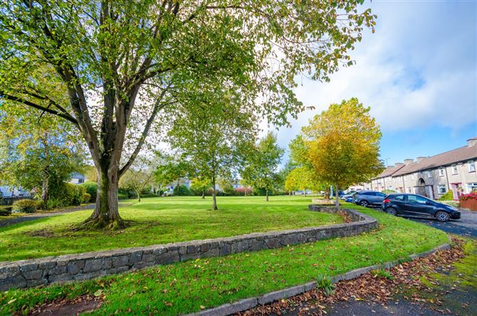 19 Marian Crescent, Ballina, Co. Mayo