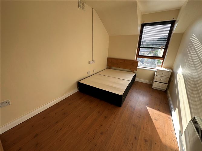 Gowna Village , Loch Gowna, Cavan