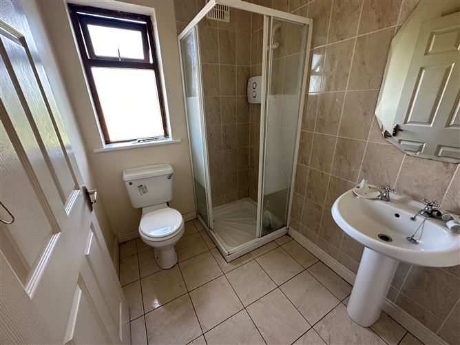 Gowna Village , Loch Gowna, Cavan