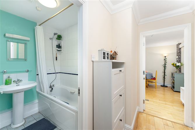 Apartment 11, THE OAKS, Grattan Wood, Donaghmede, Dublin 13