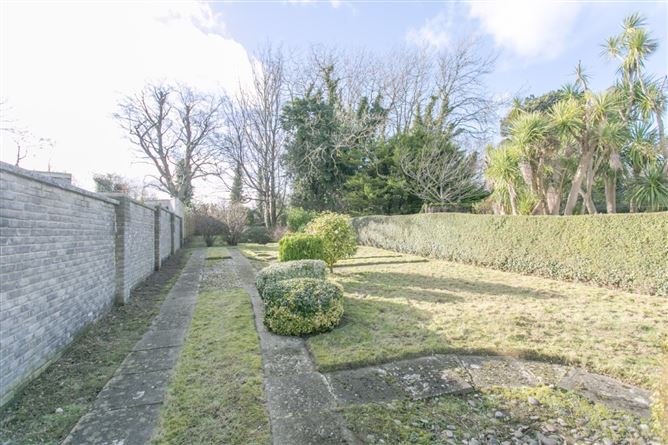 35 Weirview Drive, Stillorgan, Co. Dublin