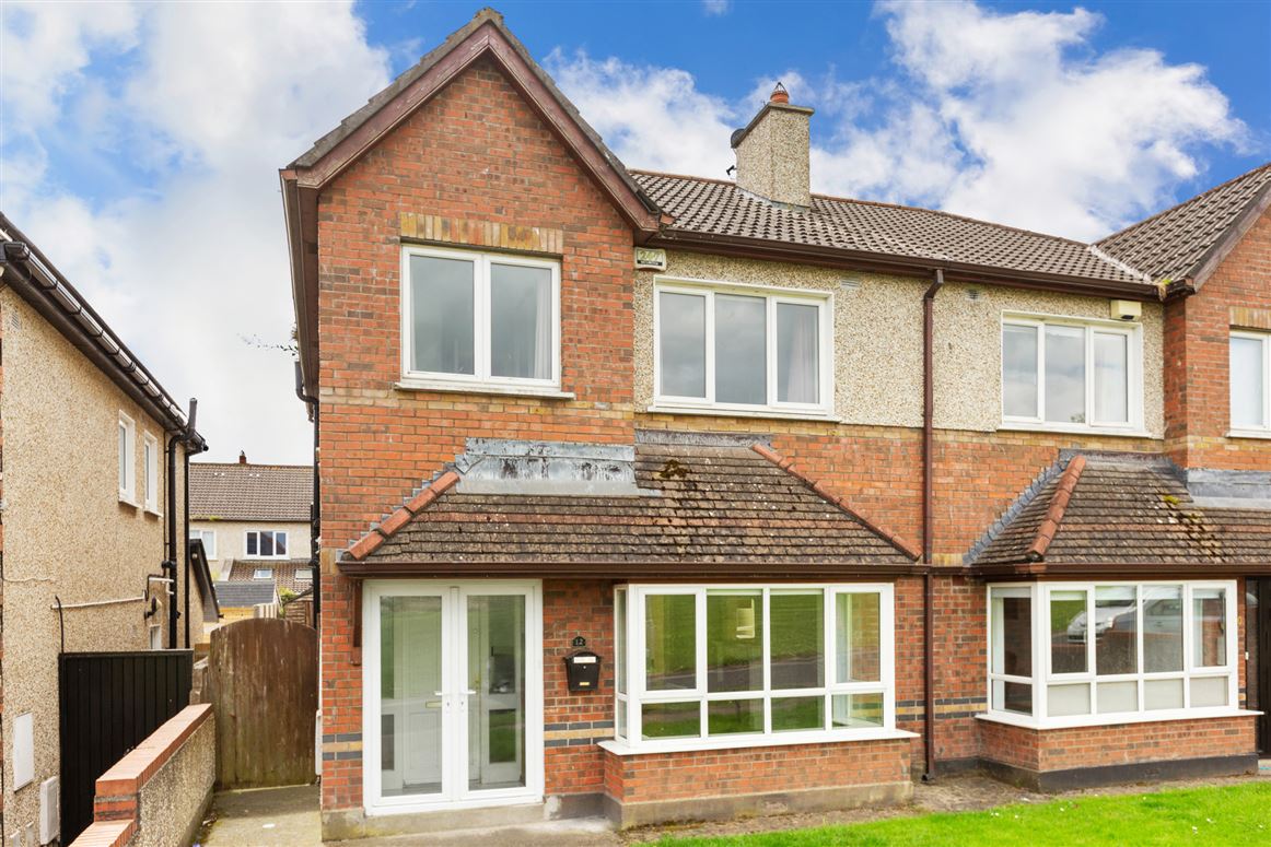 12 Ellensborough Rise, Kiltipper, Dublin 24