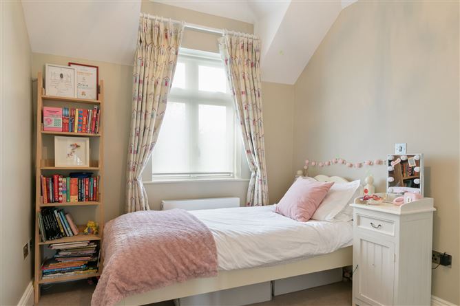 43 St Helen's Road, Booterstown, County Dublin