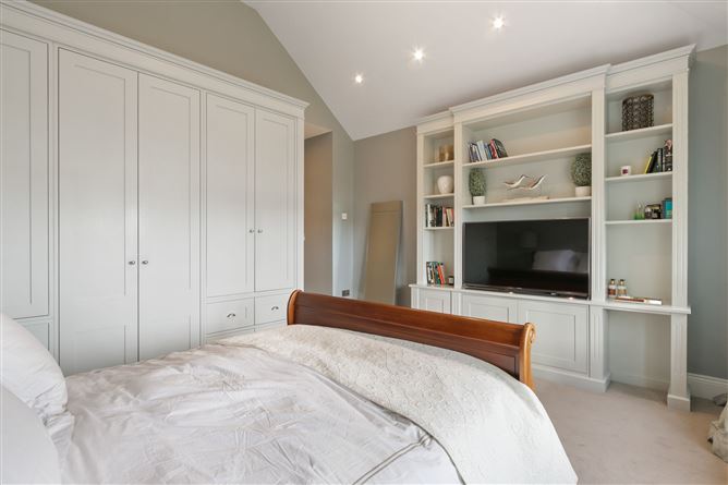 43 St Helen's Road, Booterstown, County Dublin