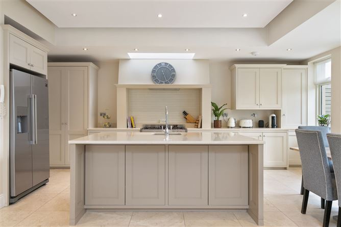 43 St Helen's Road, Booterstown, County Dublin