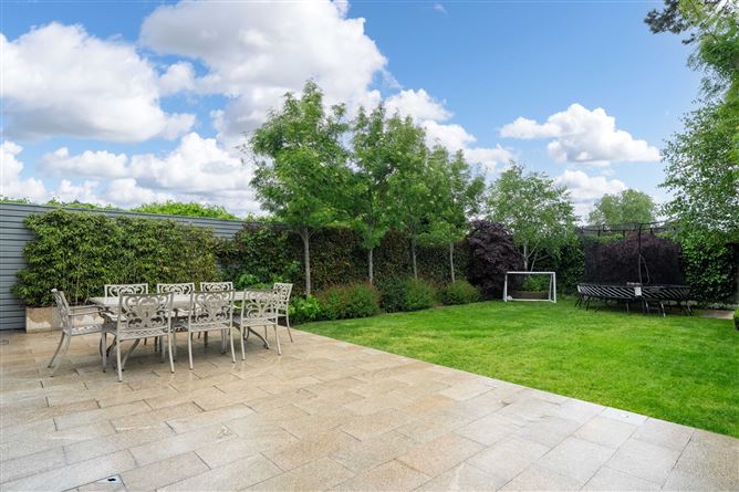 43 St Helen's Road, Booterstown, County Dublin