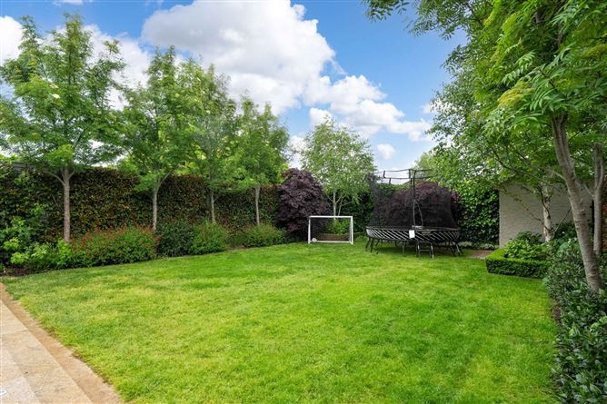 43 St Helen's Road, Booterstown, County Dublin