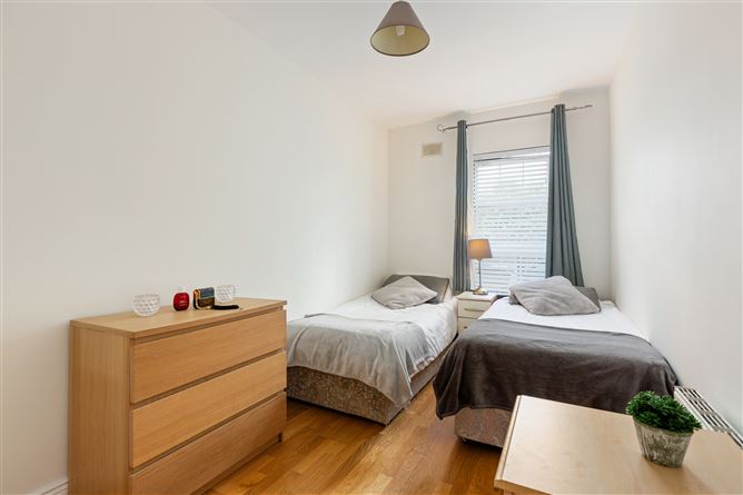 19 Castle Lawn, kilgobbin Wood,, Dublin 18, Dublin