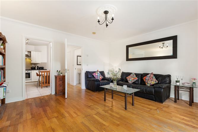 19 Castle Lawn, kilgobbin Wood,, Dublin 18, Dublin