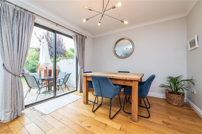 https://photos-a.propertyimages.ie/media/3/5/8/5019853/017901cf-2c82-4af3-b554-cf6b05b3ecae_l.jpg