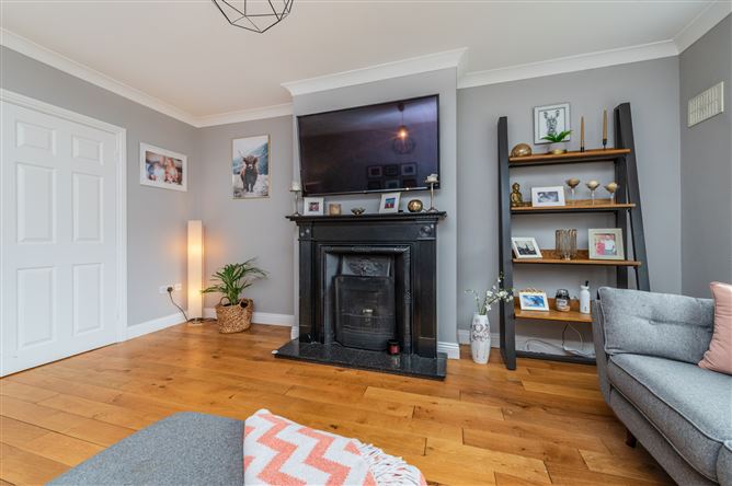 https://photos-a.propertyimages.ie/media/3/5/8/5019853/017901cf-2c82-4af3-b554-cf6b05b3ecae_l.jpg