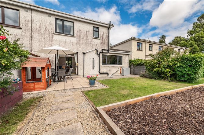 https://photos-a.propertyimages.ie/media/3/5/8/5019853/017901cf-2c82-4af3-b554-cf6b05b3ecae_l.jpg