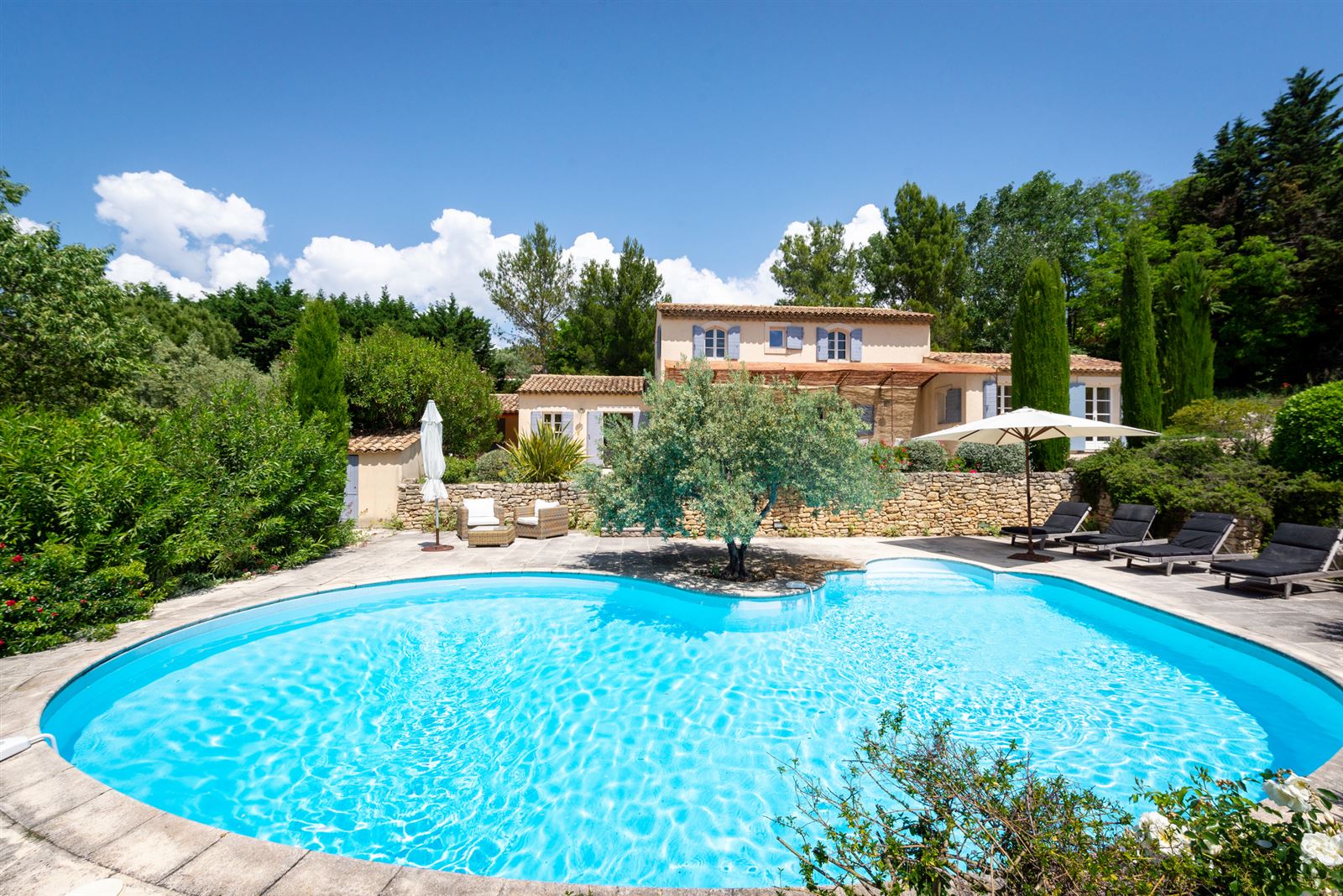 Photo 1 of 10 — Up in the Sun,Roussillon,Provence-Alps-French Riviera,France