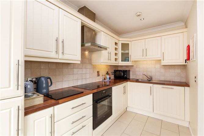 41 Oak Hall, The Hill, Malahide