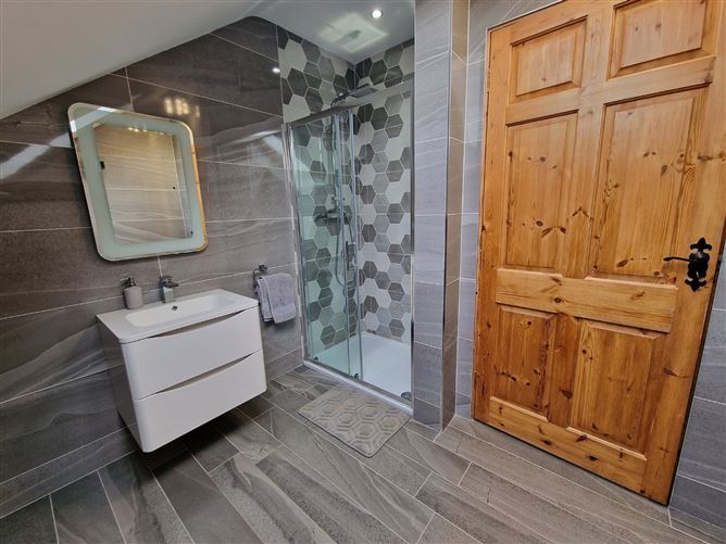 Belvoir, Sixmilebridge, Co. Clare