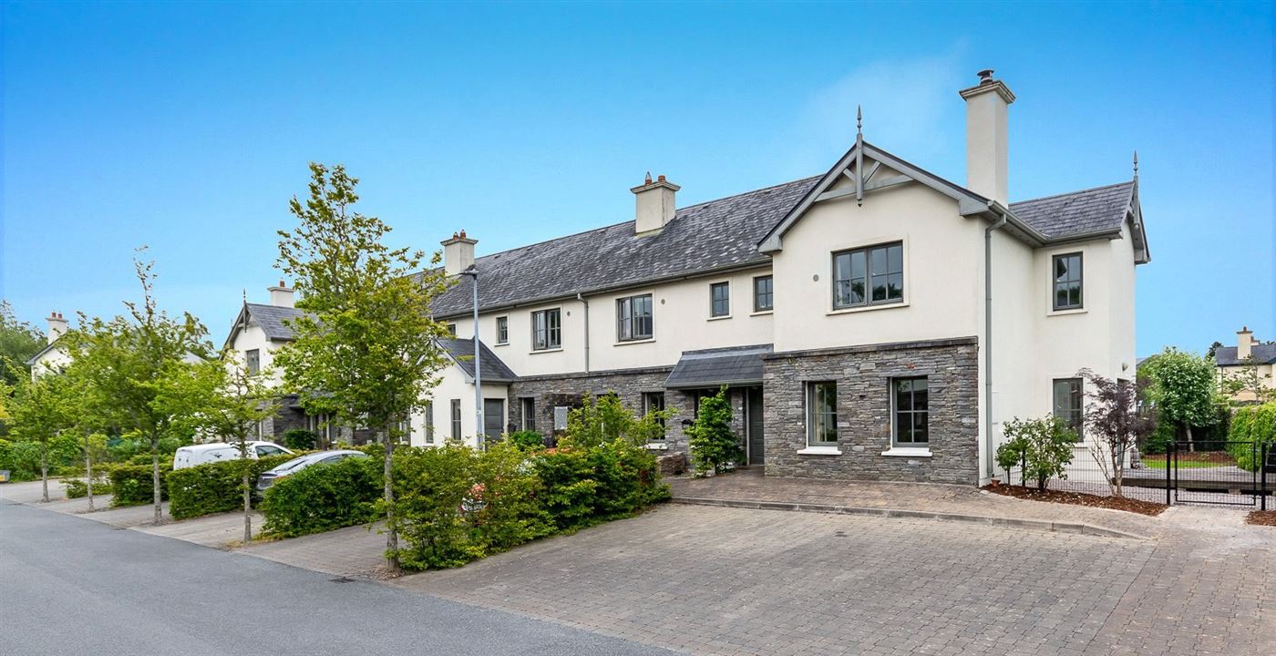 19 Oakwood Manor, Kenmare, Co. Kerry, V93 D294