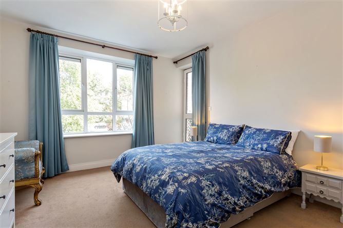 Photo 7 of 14 — 5 Hyde House, Clonfadda Wood, Mount Merrion Avenue, Blackrock, Co. Dublin