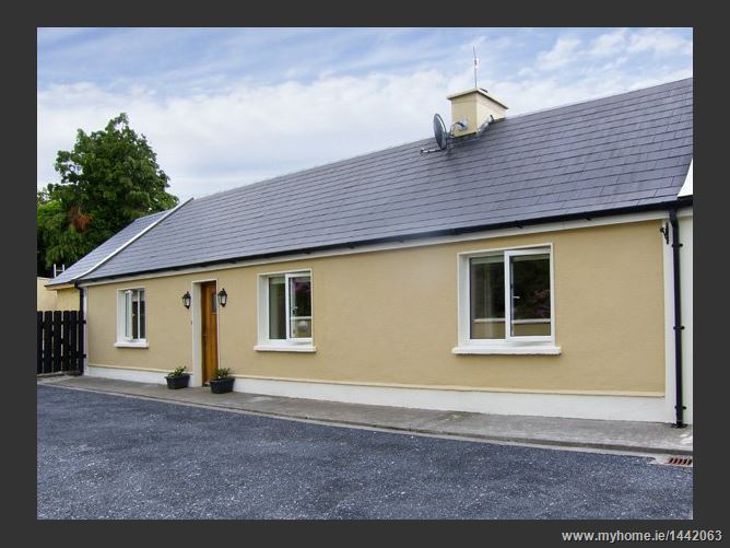 Hayfield Cottage Family Cottage,Hayfield Cottage, Callinafercy West ...