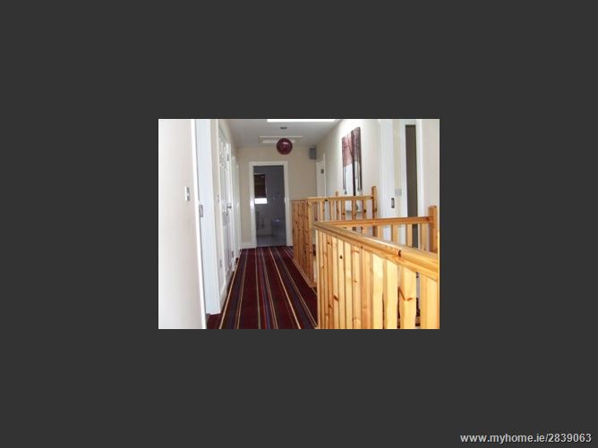 7 Beanta Na Bhearu Cois Bhearu, Athy, Kildare