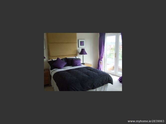 7 Beanta Na Bhearu Cois Bhearu, Athy, Kildare