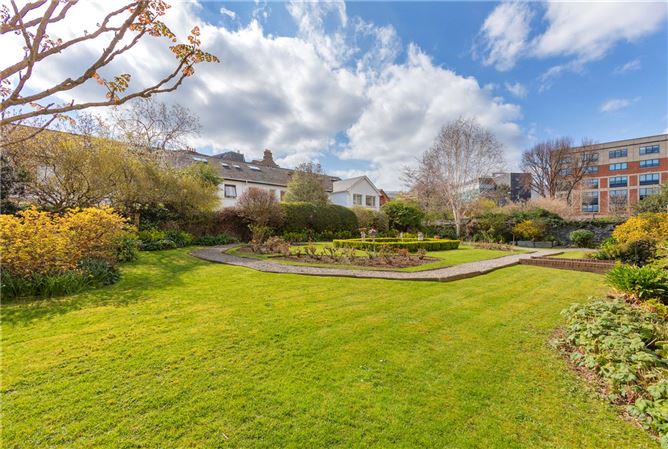 6 Arranmore, 13/17 Pembroke Road, Ballsbridge, Dublin 4