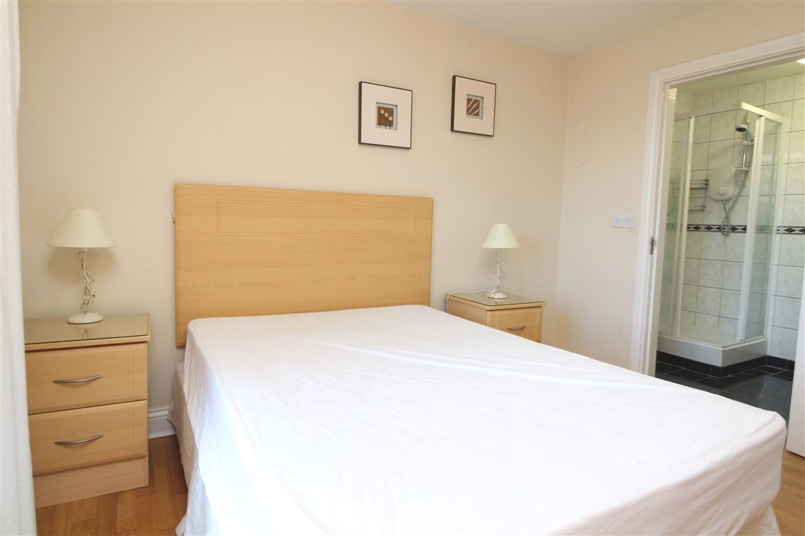 9 Roscam House, Roscam, Galway