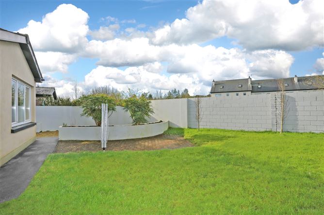 89 Cois Sruthain, Croom, Co. Limerick