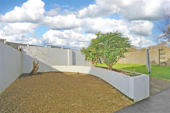 89 Cois Sruthain, Croom, Co. Limerick