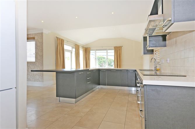 89 Cois Sruthain, Croom, Co. Limerick