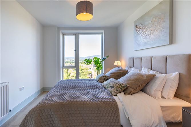 https://photos-a.propertyimages.ie/media/3/6/0/4915063/ffe94f25-13cb-4de3-844c-532b7fc3fe8a_l.jpg