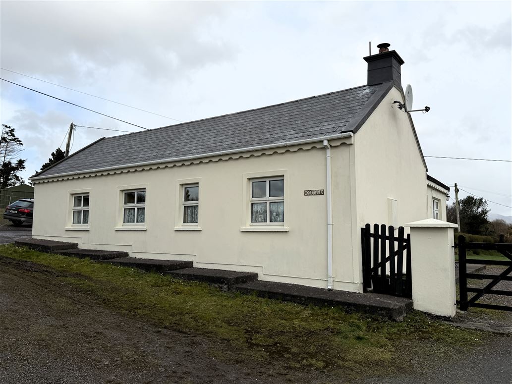 Ref 1219 - Cottage, Inchiboy, Mastergeehy, Waterville, Kerry